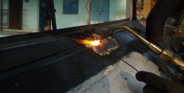Cast On Strap Battery
