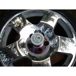 Non etching aluminum cleaner for aluminum wheels, vehicles, trailers and the like.